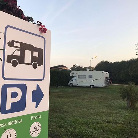 Hotel Doria - Business & Bike Ostiglia Екстер'єр фото