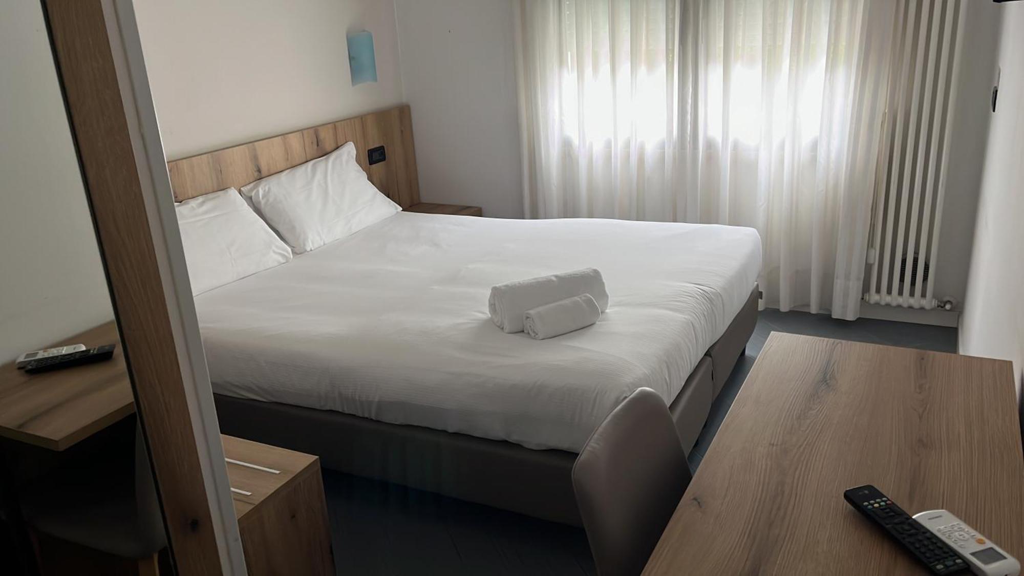 Hotel Doria - Business & Bike Ostiglia Екстер'єр фото
